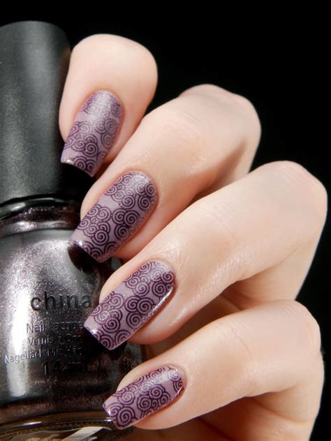 Better Nail Day: Paluumuuttaja | Stamping nail art, Nails, Fingernail ...