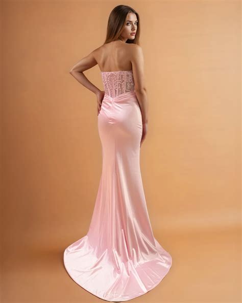 Pink Formal Gowns and Dresses Online in Brisbane Australia | Miss