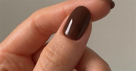 Gel Nails At Home Are Easy To Achieve With These 3 Simple Steps