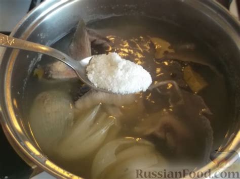 Рецепт: Уха из осетрины на RussianFood.com