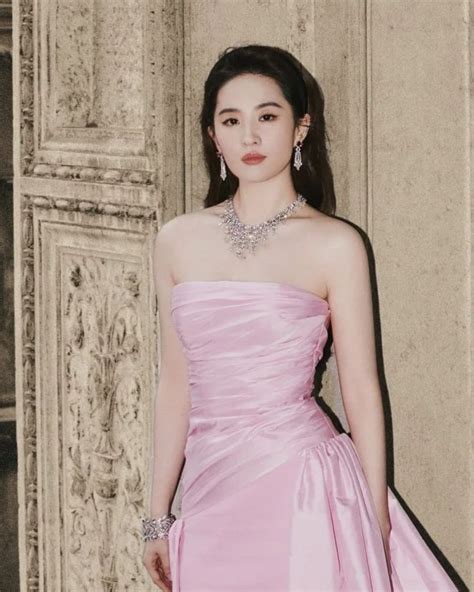 Yifei Liu image