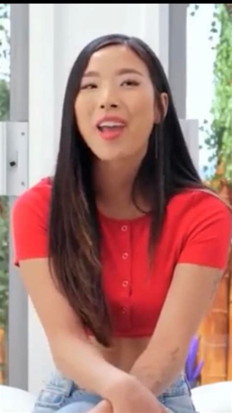 Elle Lee : r/trueratecelebrities