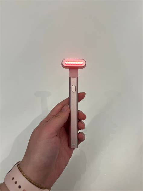 Solawave Wand Review: I Tried the New 4-in1 Skincare Tool