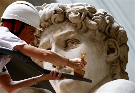 Michelangelo's David undergoes a delicate deep clean - CGTN
