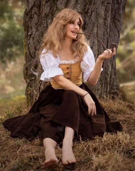 Pin von Ashtin Padget auf Ren Faire | Mittelalter kleidung frauen ...