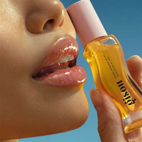 How to Take Care of Your Lips + An Easy Lip Care Routine – Gisou