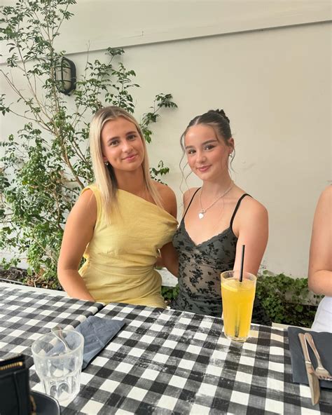 Jessica Friedlander | bottomless🥂 | Instagram