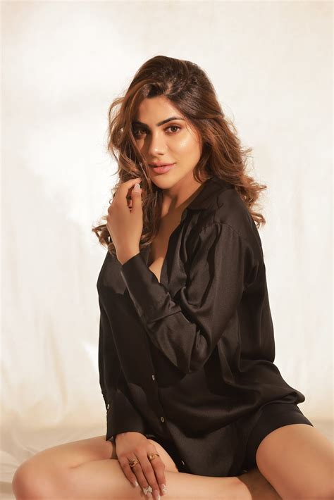 Nikki Tamboli Elegant Looks In Black Shirt - Glam Actress
