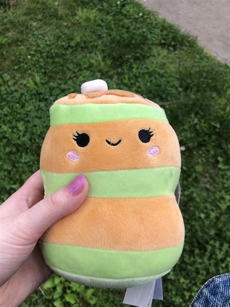 Why am I addicted to the scent of this : r/squishmallow