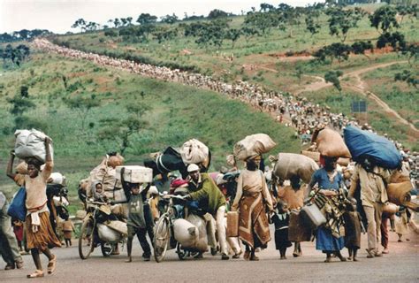 Guerra Em Ruanda - DETECTIVES DE GUERRA: RUANDA: Los genocidios planificados