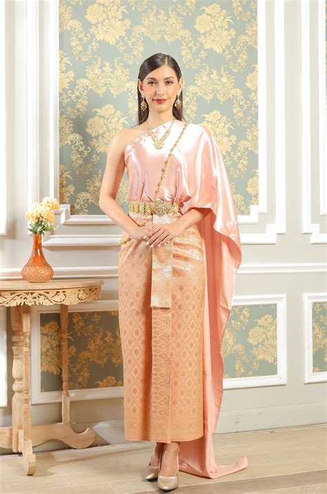 thai traditional outfit 8