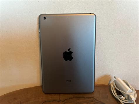 Apple iPad mini 2 16Gb + nabíječka | Aukro