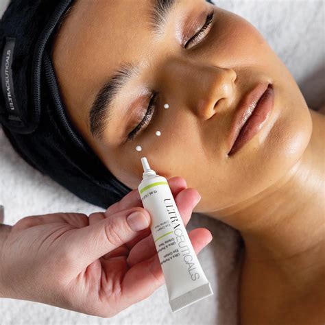 Ultra A Perfecting Eye Cream – Edgeless Beauty Pro