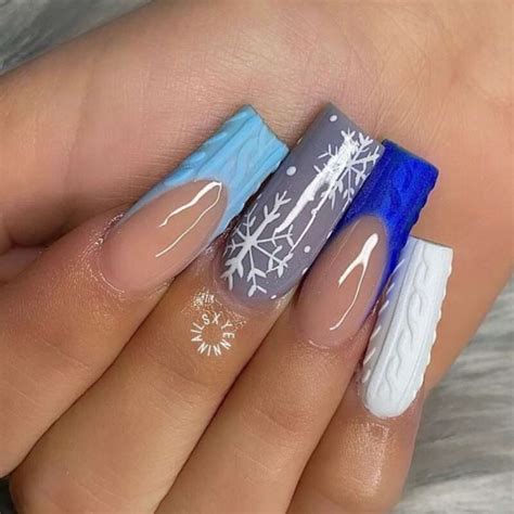25 Winter Wonderland Nail Designs You Will Love - Social Beauty Club
