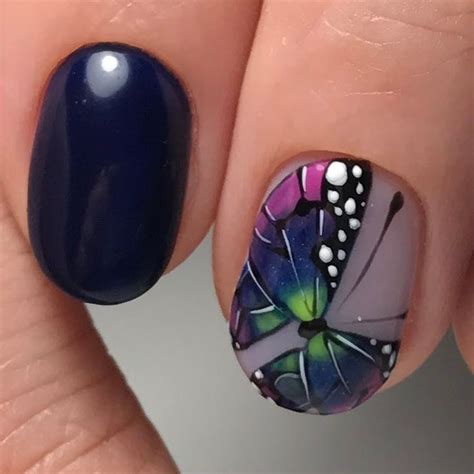 МАНИКЮР МИТИНО 👩‍🎨 on Instagram: “Ручная роспись 💅🏻🦋🦋🦋 Космическая ...