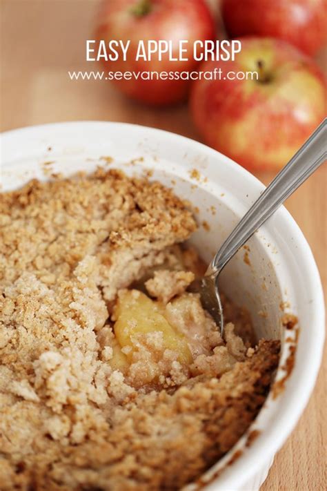 Recipe: Easy Apple Crisp Dessert - See Vanessa Craft