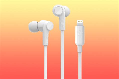 Best lightning headphones for iPhone and iPad in 2024