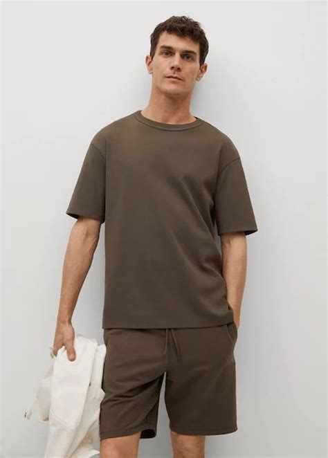 Футболки - Мужская 2021 | Mango Man МАНГО Мэн Украина | Mannen t-shirts ...