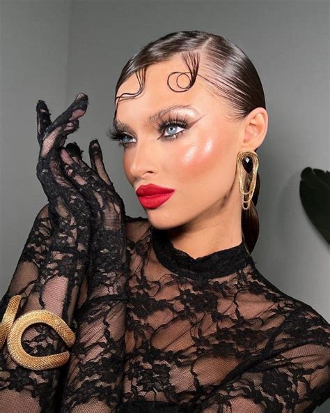 Pin by A on Make. | Creative makeup looks, Editorial makeup, Hair makeup