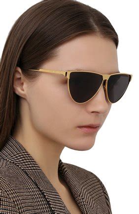 Женские золотые солнцезащитные очки BOTTEGA VENETA — купить за 44700 ...