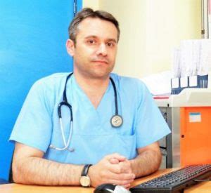 Екип – Университетска многопрофилна болница за активно лечение „Света ...