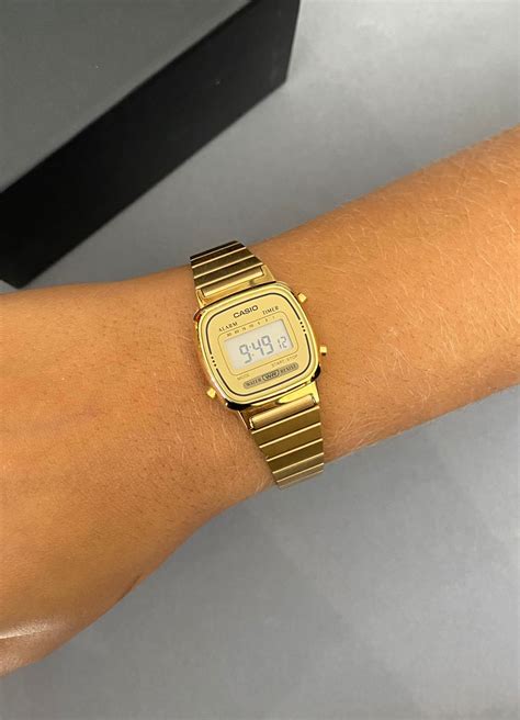 Relogio Casio Retro Feminino - Relógio Casio Feminino Dourado Digital Vintage Mine Retro Quadrado ...