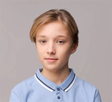 20 Nerd Hairstyles for Boys to Boost the Style Game