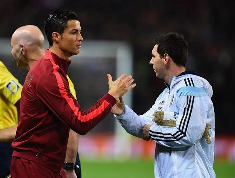 Ronaldo Plays Down Messi Rivalry - iDiski Times