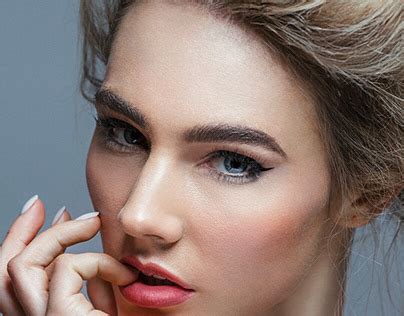 Moda Bellezza Projects :: Photos, videos, logos, illustrations and ...