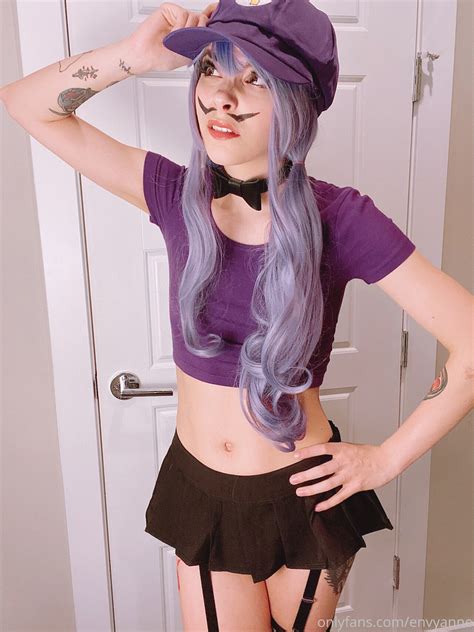 Envy Anne - Waluigi - 2025 ︎