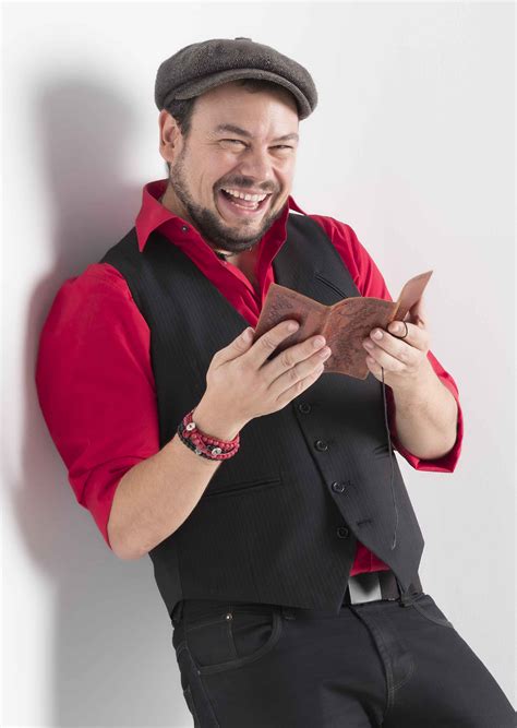 Javi Benitez | Sleight of Hand Artistry | World renowed magician