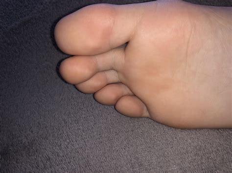 my husbands sleepy feet | Scrolller
