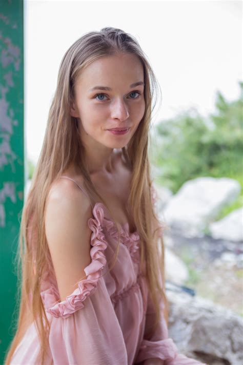 TW Pornstars - 2 pic. Milena Angel. Twitter. Me in my Bday and a view