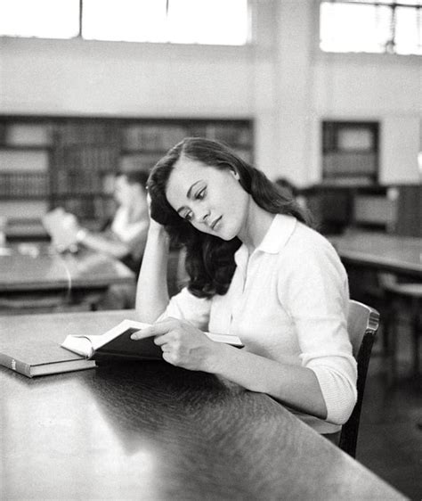 Virginia Gordon – Filme, Bio und Listen auf MUBI