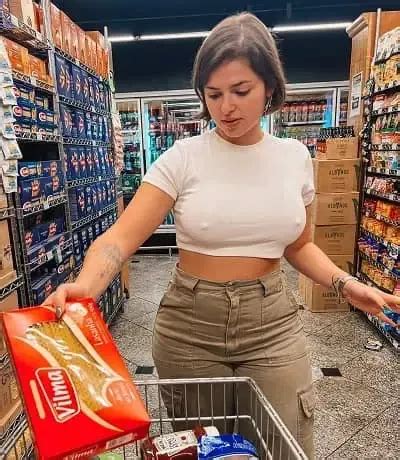 Kerolay Chaves Wiki, Age, Boyfriend, Height, Parents & Net Worth in ...