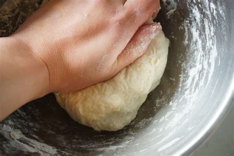 With the surplus strong flour! How to make a soft and soft "suiton ...