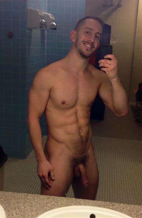 lockerroomguys.tumblr.com - Tumbex