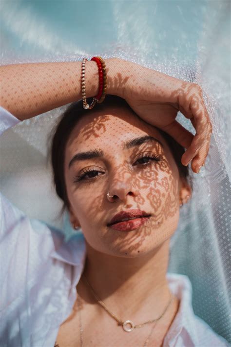 Dos Mujeres Bonitas Letra 10