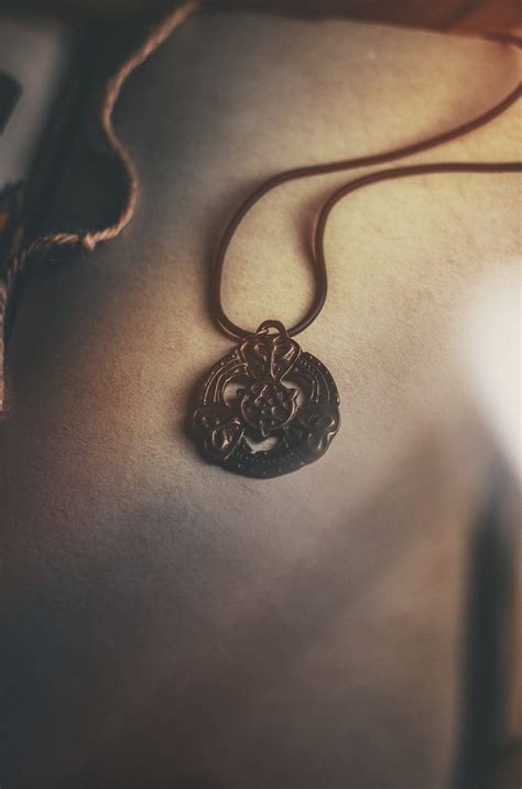 Amulets vs Talismans: Difference and Comparison