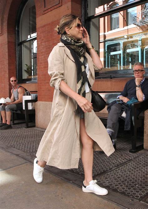 Jennifer Aniston Wearing Sneakers | PS Fashion