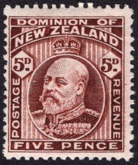 NEW ZEALAND-1910 5d Brown Sg 391 MOUNTED MINT | Imperium Stamps Ltd