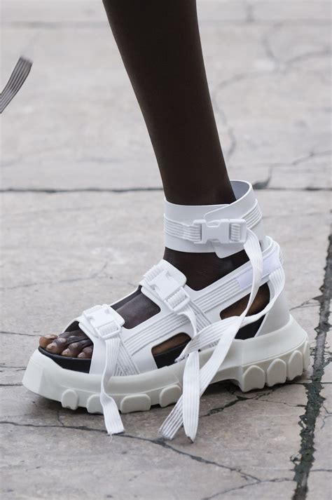 CONCEPTKICKS: Photo | Сандалии, Без обуви, Стиль