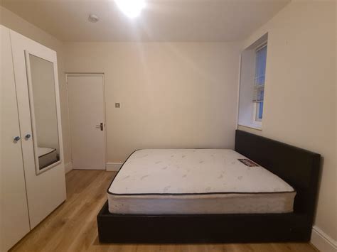 Chiswick High Street, W4 4PU – Hampshire Heights