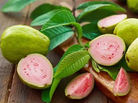 Guava Benefits Tips: सिर्फ अमरूद नहीं पत्ते में भी है सेहत का खजाना ...