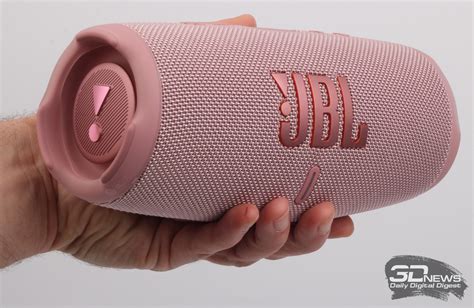 Обзор портативной колонки JBL Charge 5: с двумя динамиками лучше / Звук ...