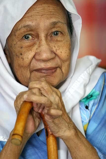 perubahan kepribadian  usia tua