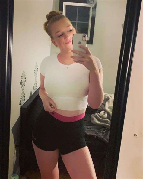 💖 Daddy's girl looking to get spoiled