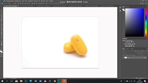 Как сделать белый фон на фотографии в Adobe Photoshop - YouTube