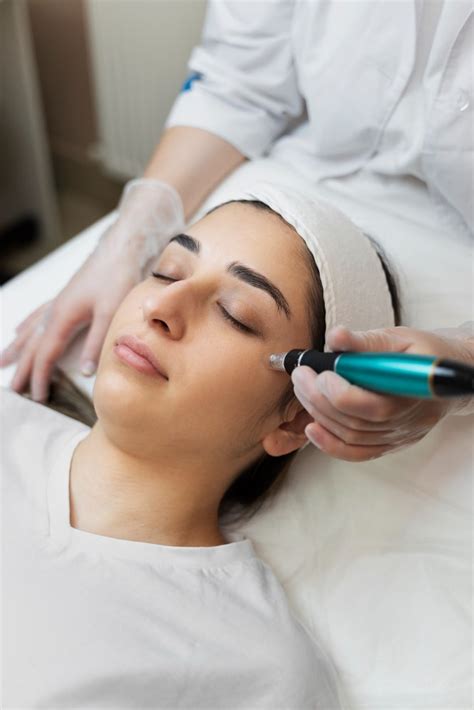 HydraFacial Treatment in Chhatarpur, Delhi | HydraFacial Skin Clinic