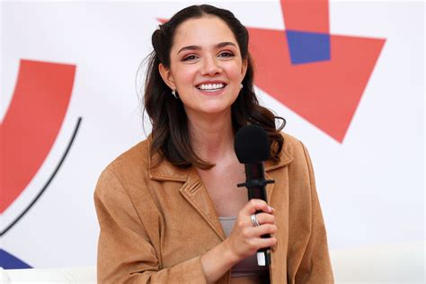 Figure skater Medvedeva told how the doctor put out her cigarette 15:43 ...